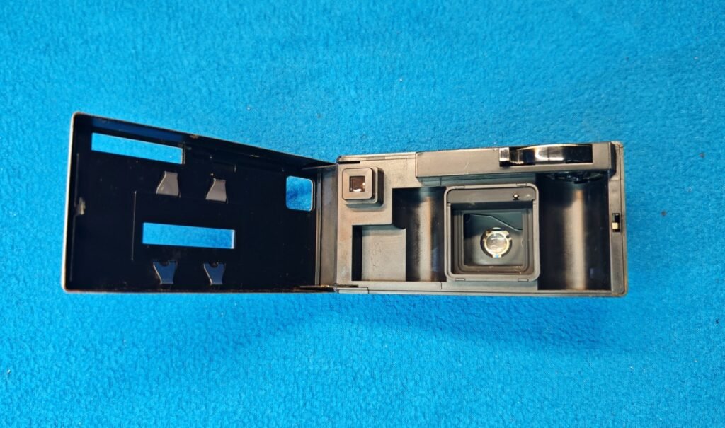 KODAK INSTAMATIC 224 (1) (Mediana)
