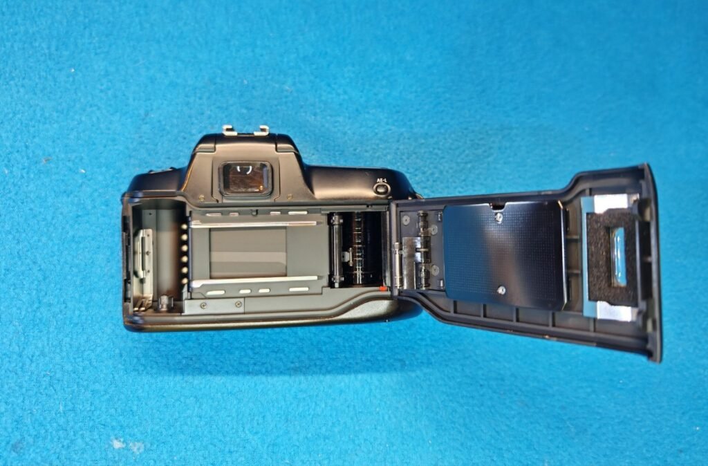 NIKON AF F50 (1) (Mediana)