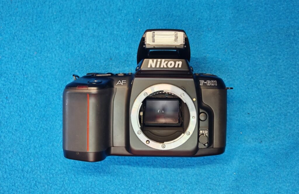 NIKON F 601 (3) (Mediana)