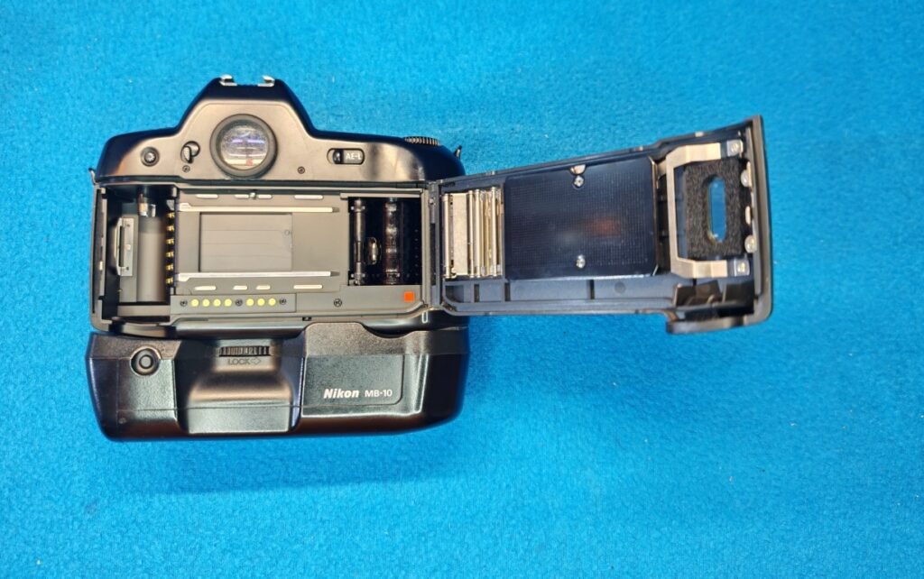 NIKON F 90X (6) (Mediana)