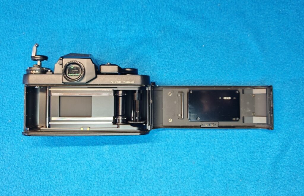 NIKON F3 T CON RESPALDO MF-14 (10) (Mediana)