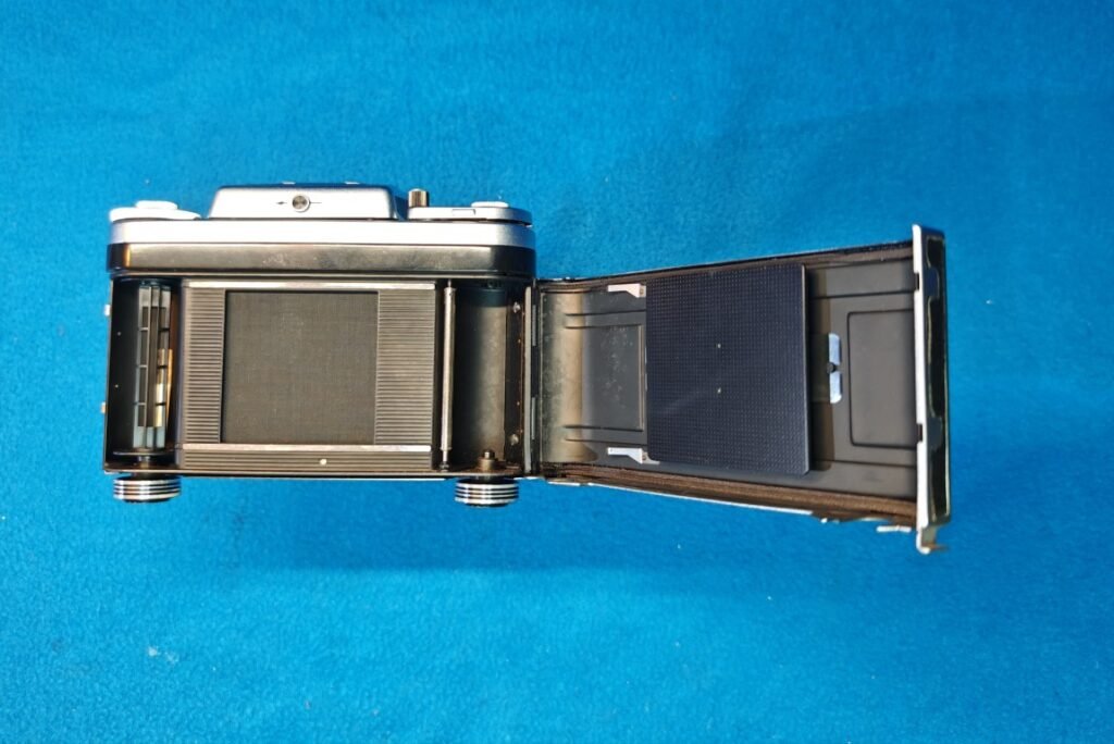 PENTACON SIX TL (3) (Mediana)