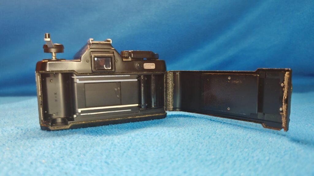 YASHICA FX-3 (1) (Mediana)