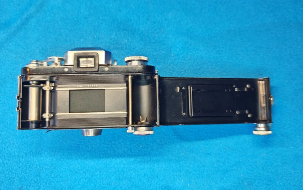 EXAKTA VAREX VX (6) (Mediana)