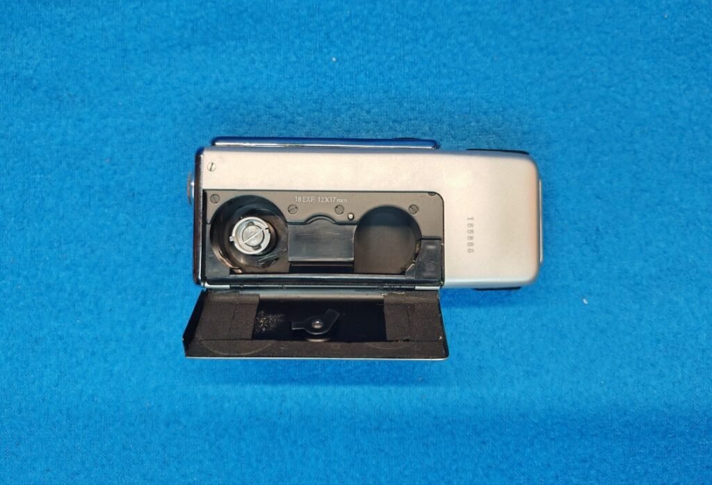 MINOLTA 16 MG-S (2) (Mediana)