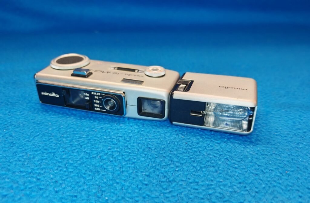 MINOLTA 16 MG-S (9) (Mediana)