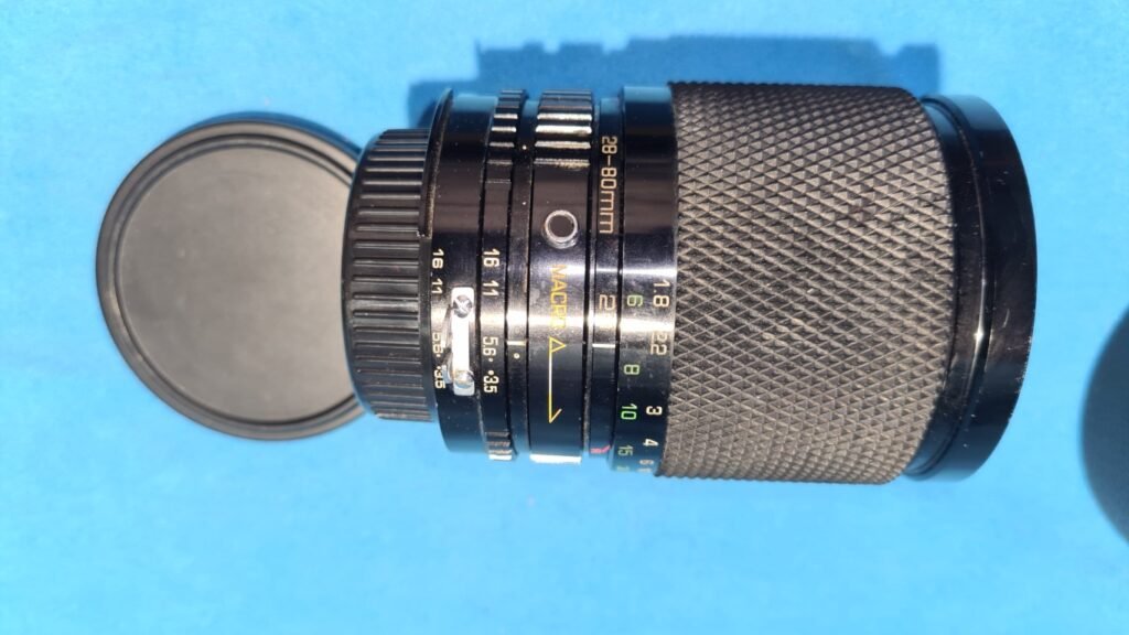 SOLIGOR ZOOM 28-80 mm f3,5-4,5 para NIKON (7) (Mediana)