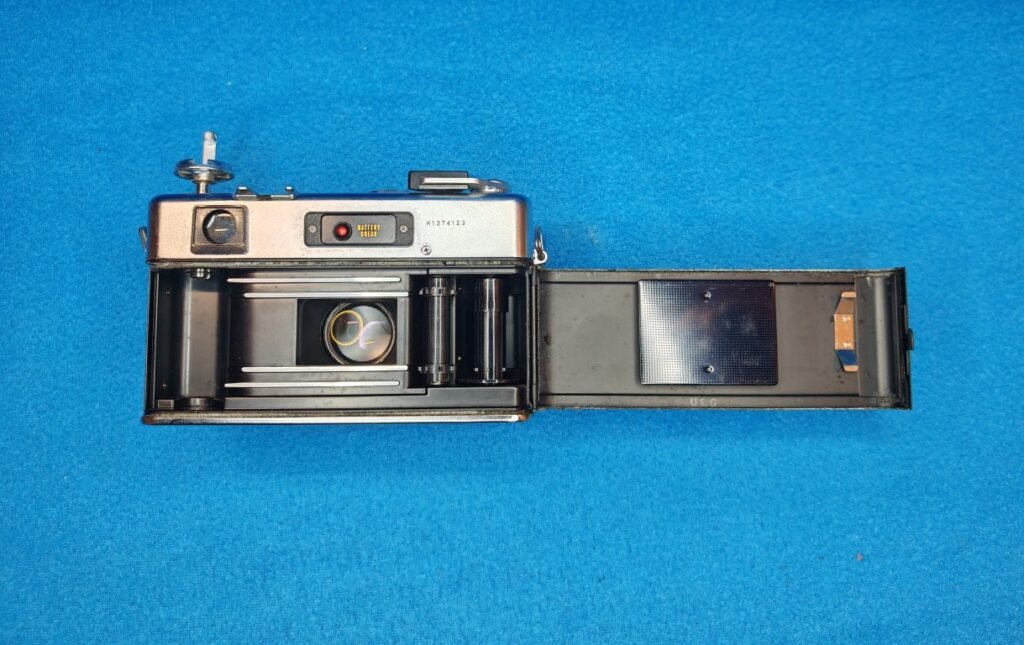 YASHICA GSN Electro 35 (2) (Mediana)
